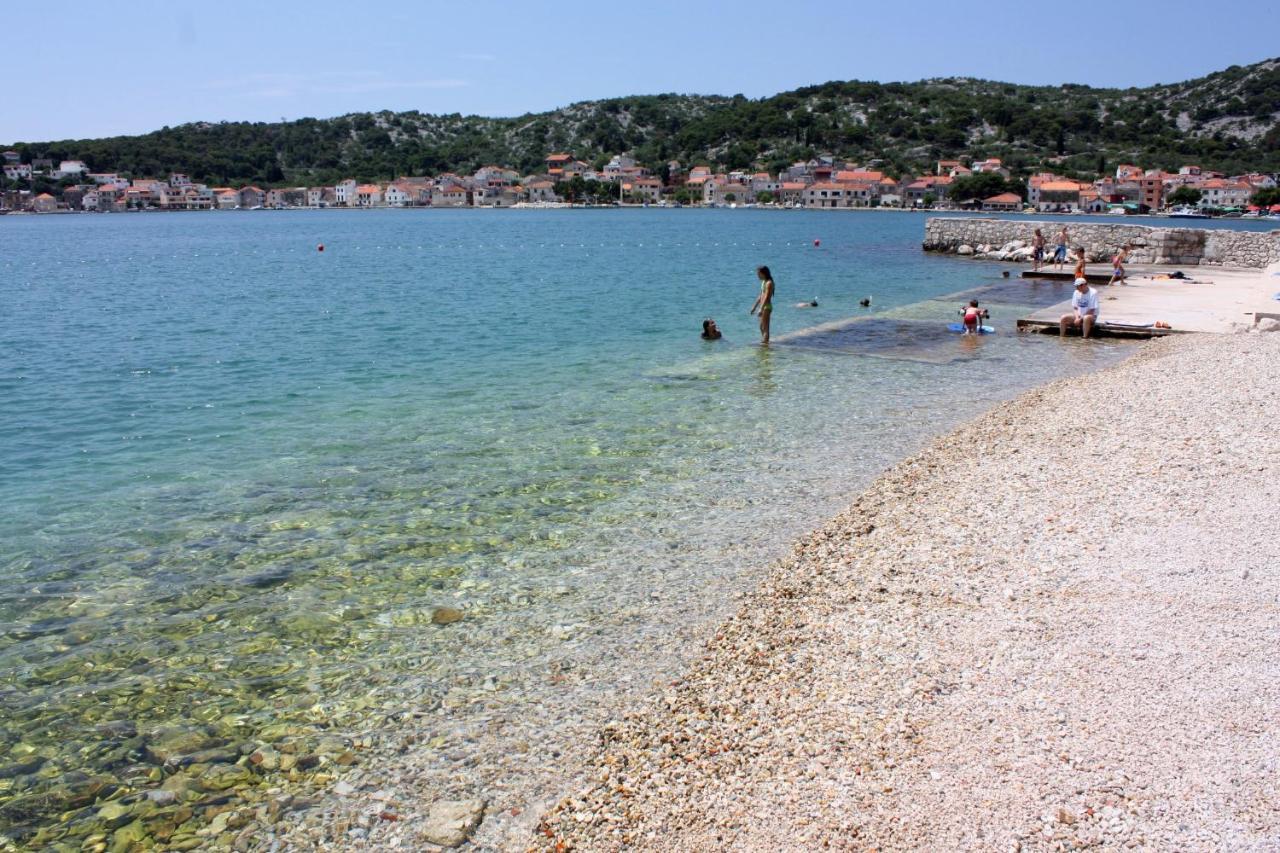 Apartments And Rooms By The Sea Tisno, Murter - 5128 Kültér fotó