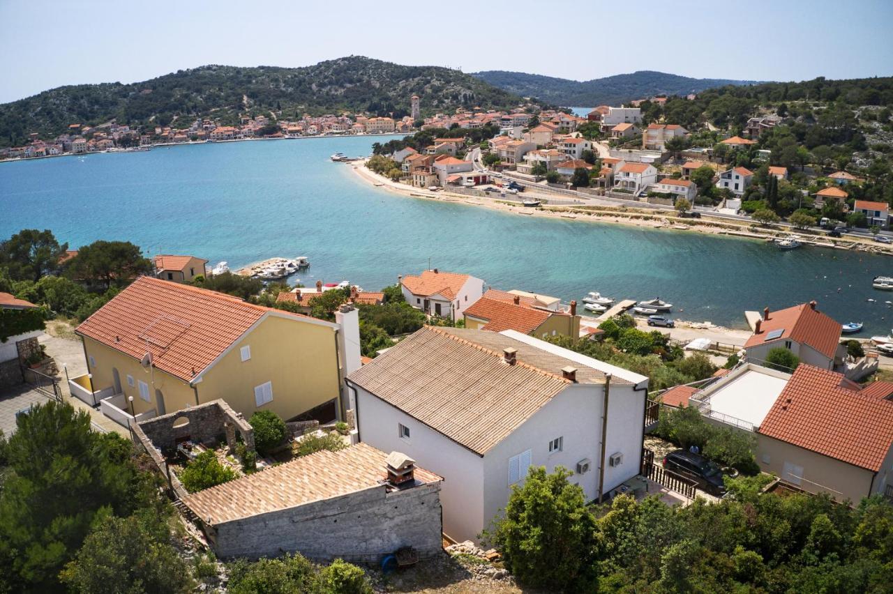 Apartments And Rooms By The Sea Tisno, Murter - 5128 Kültér fotó