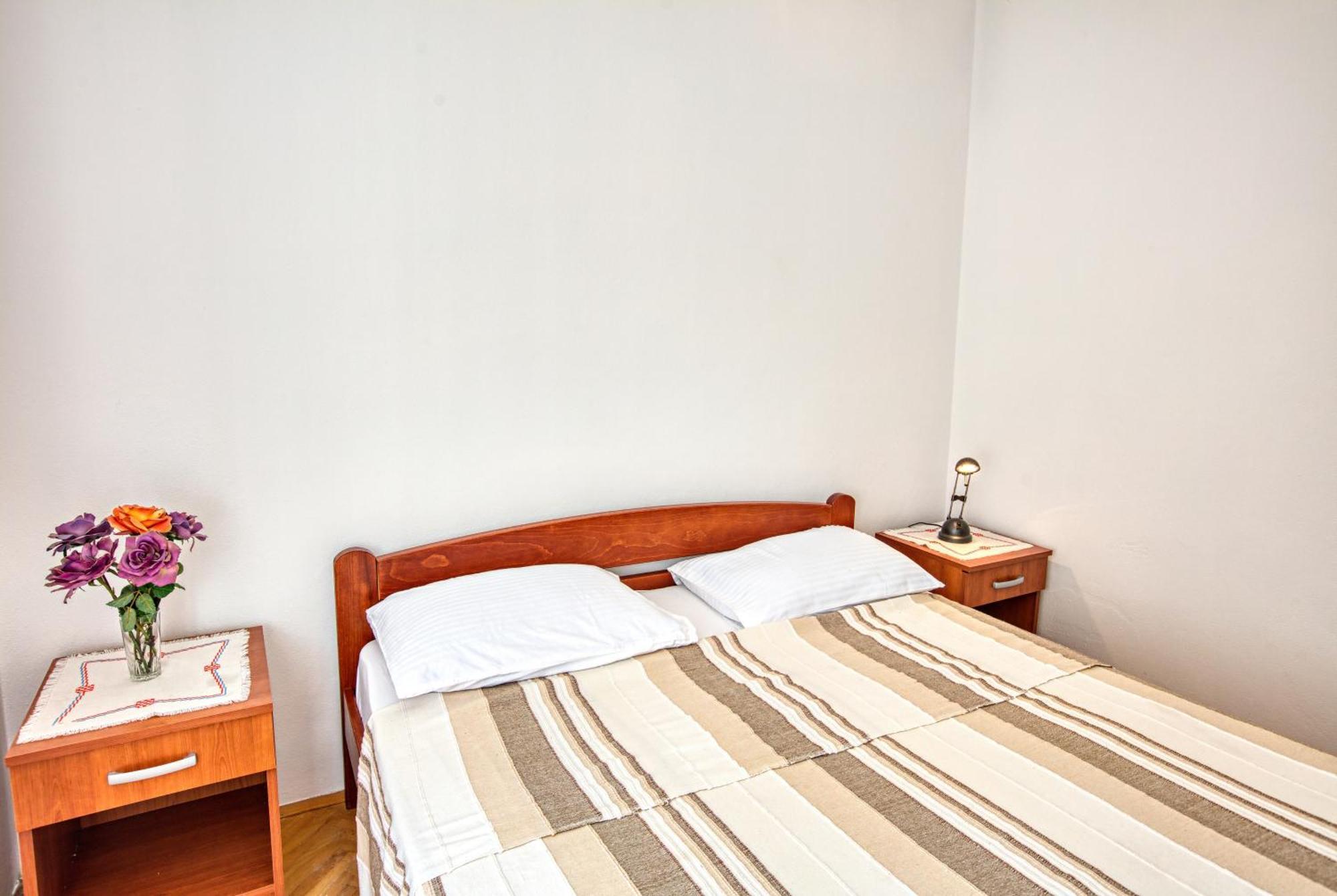 Apartments And Rooms By The Sea Tisno, Murter - 5128 Szoba fotó